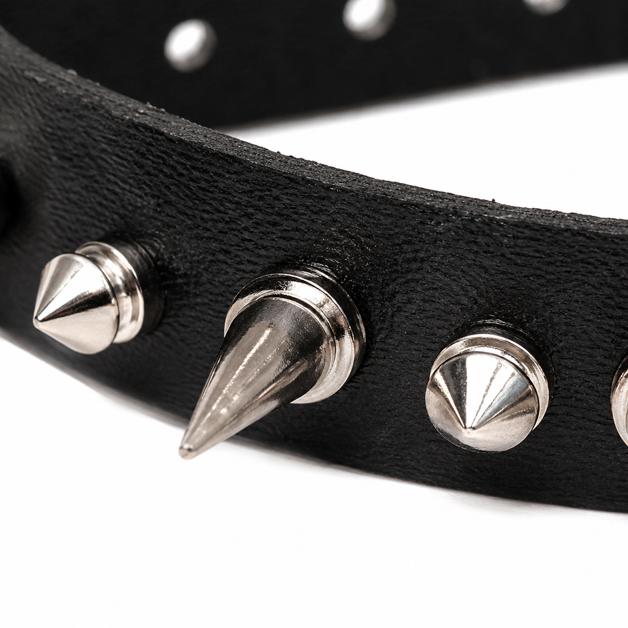 Punk Gothic Spiked Rivet Choker Necklace – Black Y2K Collar for Men & Women