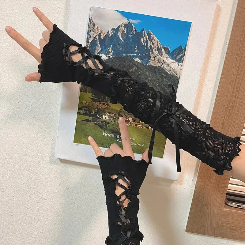Black Gothic Lace Gloves